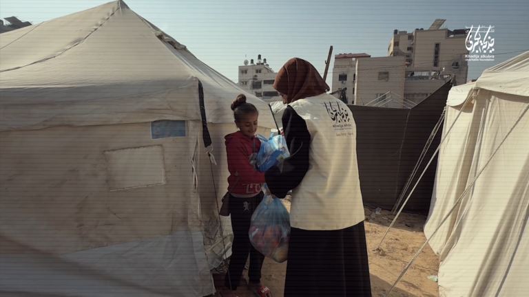 توزیع بسته های بهداشتی زنان