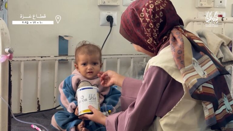 توزیع شیر بین کودکان غزه