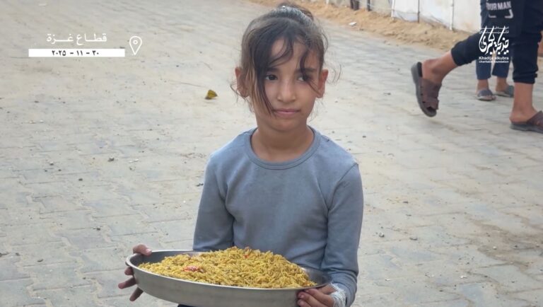 توزیع بسته‌ های غذایی در غزه