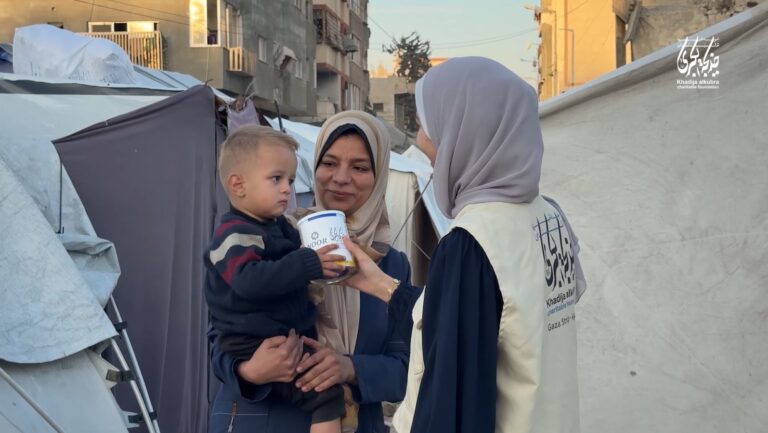 توزیع شیر خشک