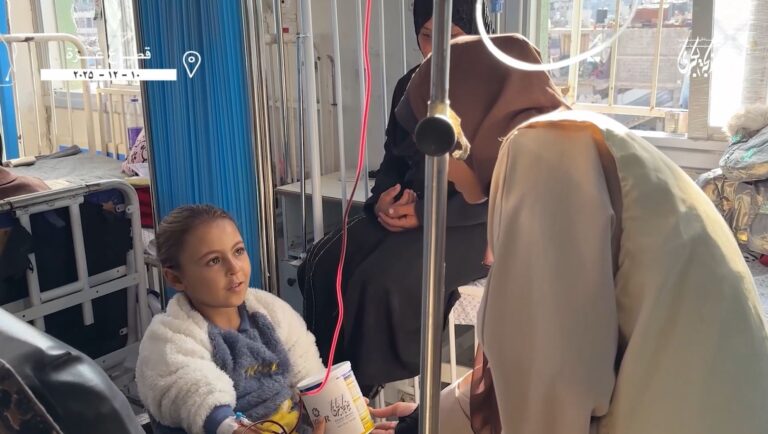 توزیع شیر بین کودکان غزه