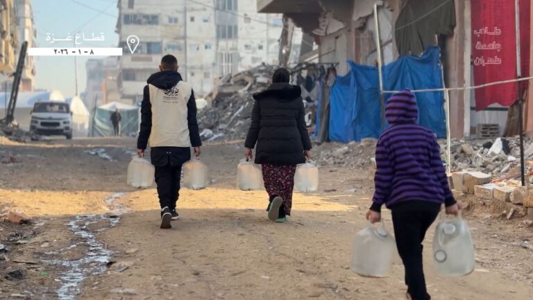 استمرار آب رسانی به غزه