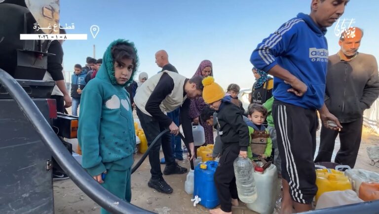 استمرار آب رسانی به غزه